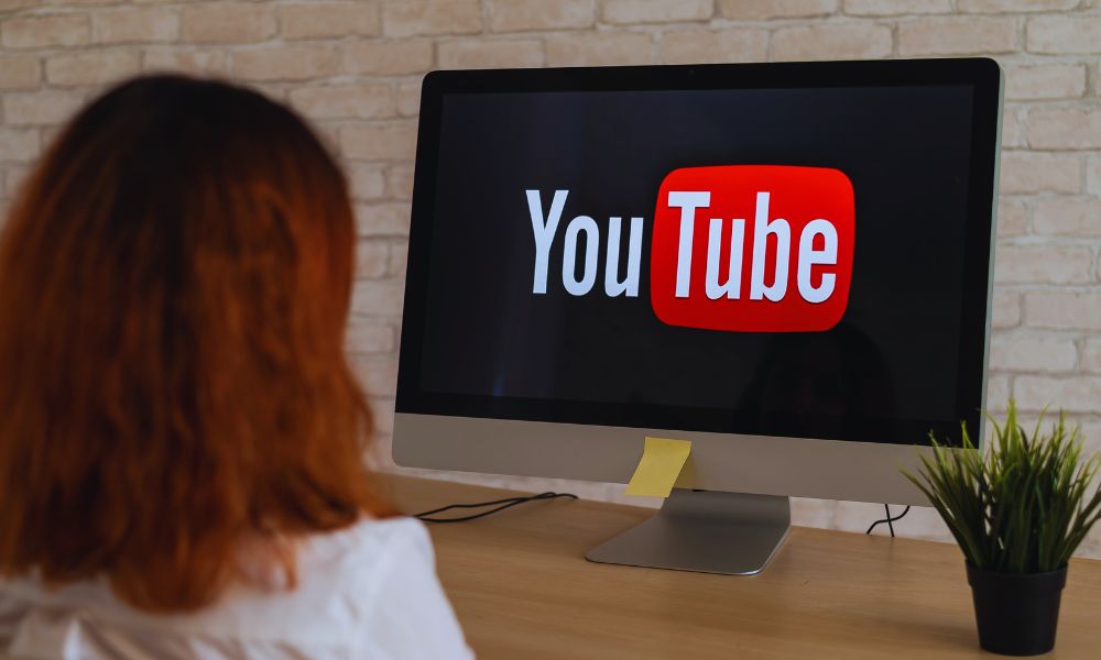 YouTube Trialling ADS That Play When You Are Not Watching